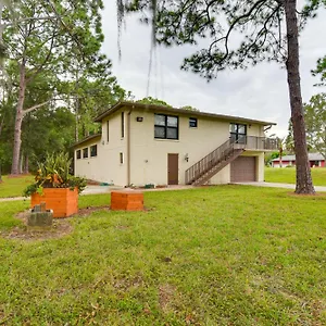 Sleek With Pond Less Than 7 Mi To Beach! Apartment